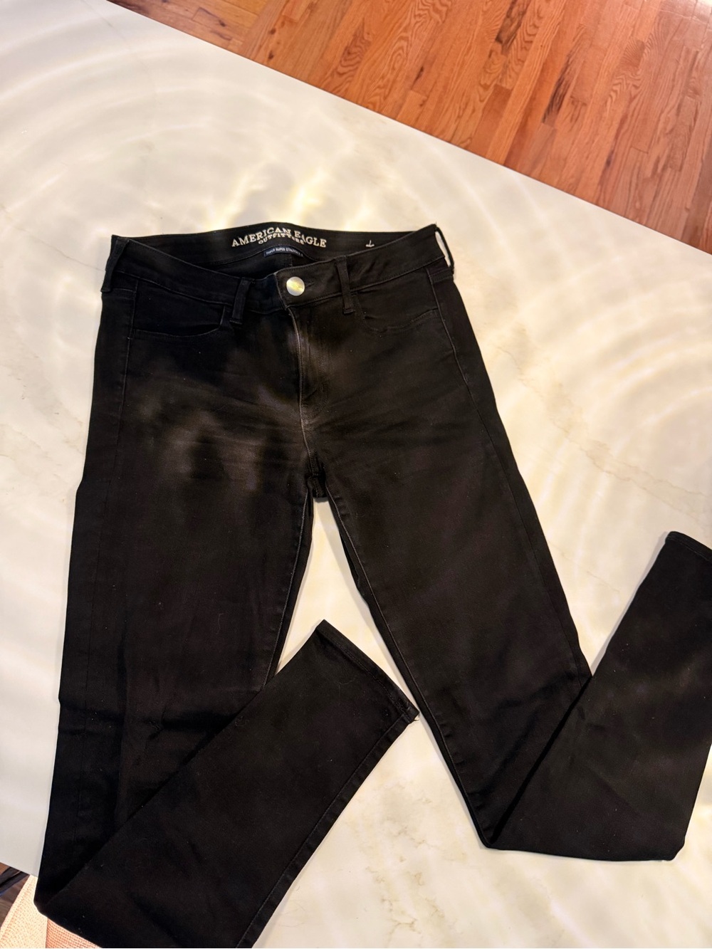 American Eagle Outfitters Black High-Rise Skinny Jeans